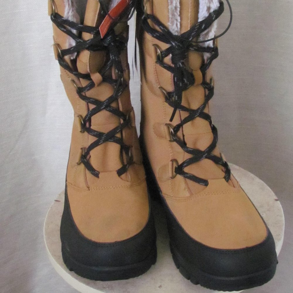 ALL IN MOTION Men's Winter Boots Beige Suede & Faux Fur Detail Sz11